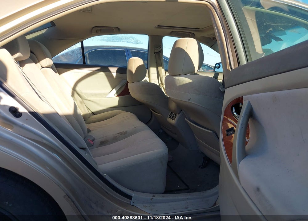 2011 TOYOTA CAMRY XLE VIN: 4T1BF3EK8BU692194