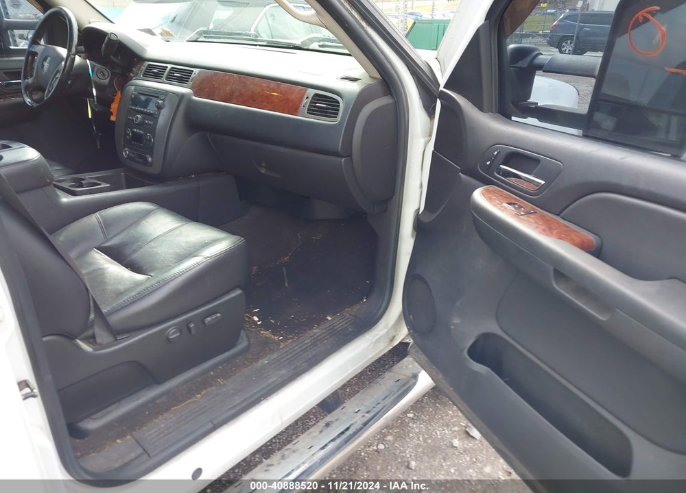 2009 GMC SIERRA 2500HD SLT VIN: 1GTHK63679F162587