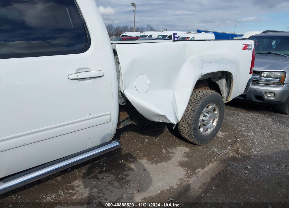 2009 GMC SIERRA 2500HD SLT VIN: 1GTHK63679F162587
