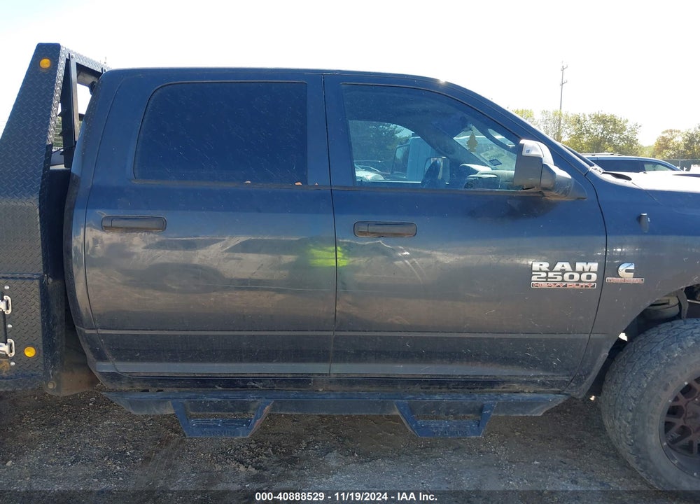 2016 RAM 2500 TRADESMAN VIN: 3C6UR5CL5GG230432