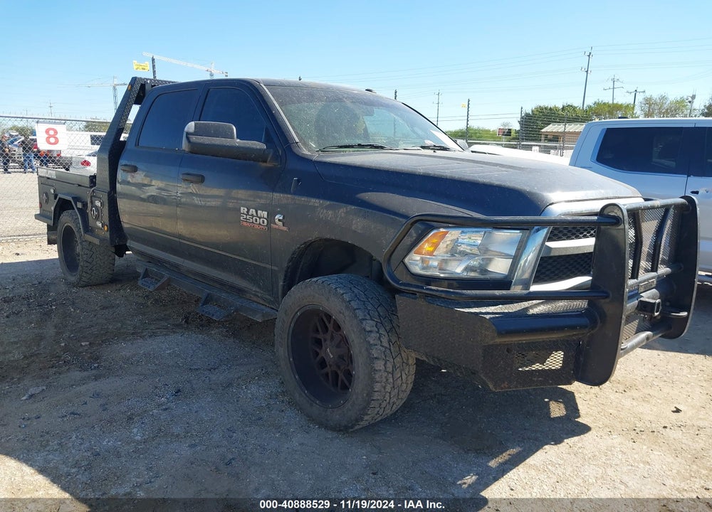 2016 RAM 2500 TRADESMAN VIN: 3C6UR5CL5GG230432
