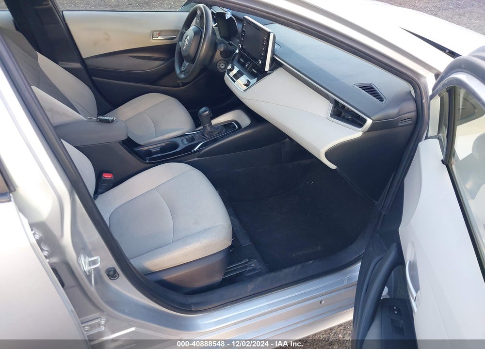 2021 TOYOTA COROLLA LE VIN: JTDEPMAE6MJ130240