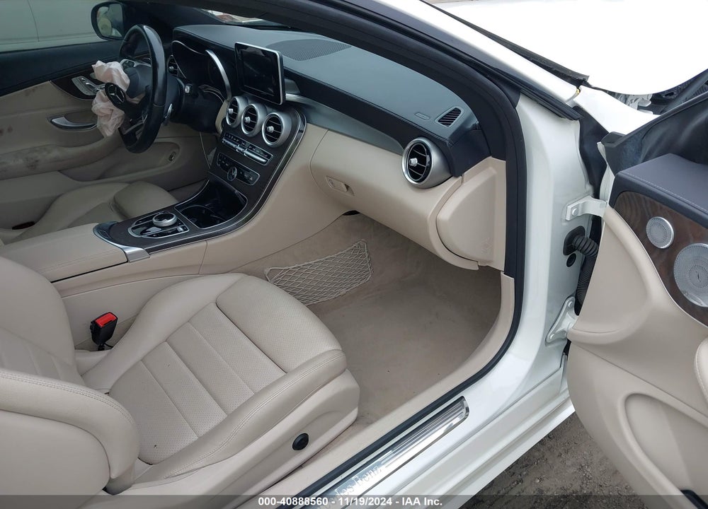 2017 MERCEDES-BENZ C 300 4MATIC VIN: WDDWJ4KB5HF520612