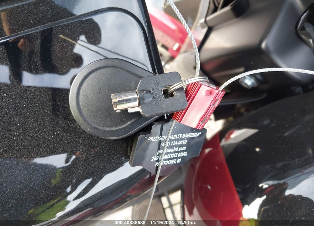2020 HARLEY-DAVIDSON FLTRK VIN: 1HD1KZF19LB605936
