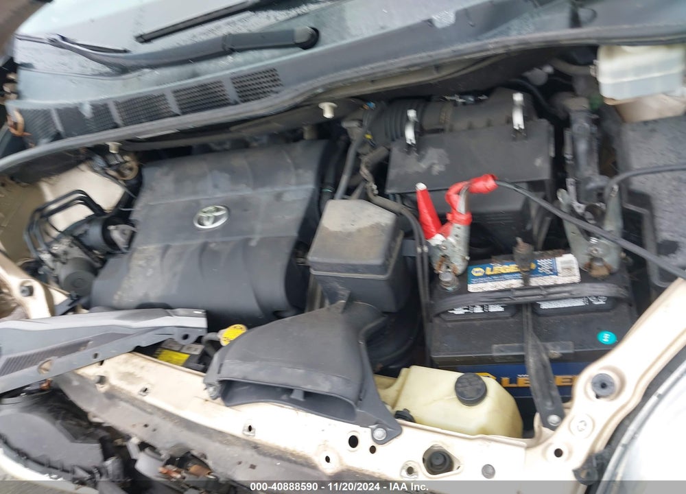 2013 TOYOTA SIENNA XLE V6 8 PASSENGER VIN: 5TDYK3DC0DS376025