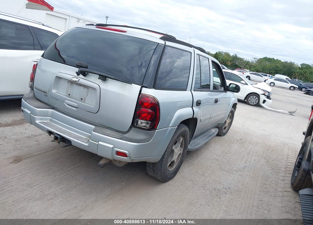 2007 CHEVROLET TRAILBLAZER LS VIN: 1GNDS13SX72129299
