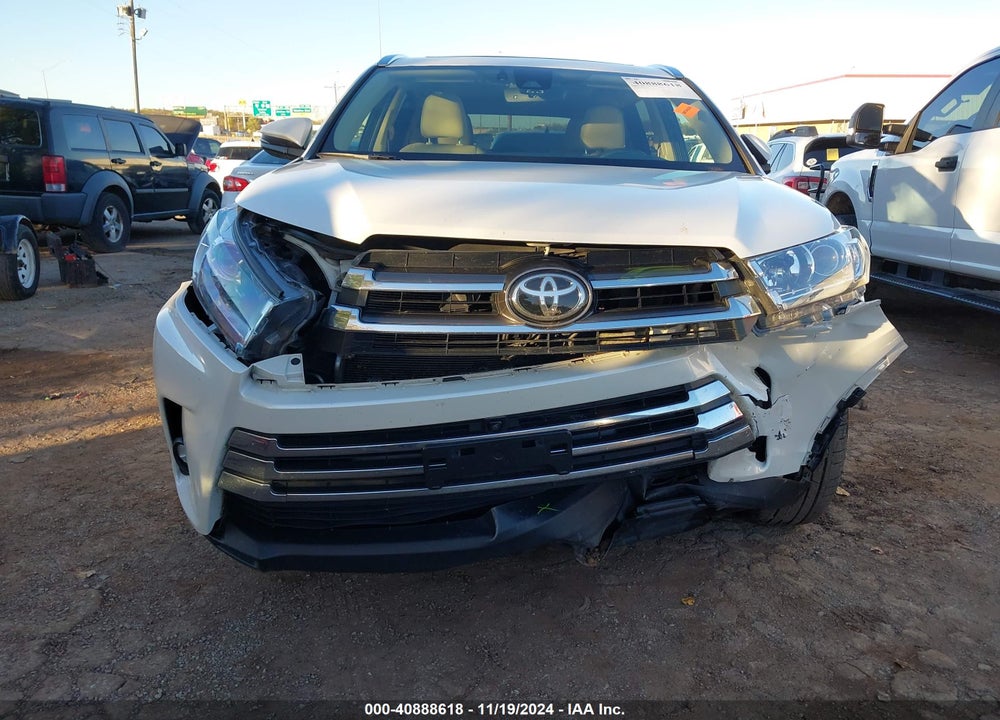2019 TOYOTA HIGHLANDER LIMITED/PLATINUM VIN: 5TDDZRFH6KS709945