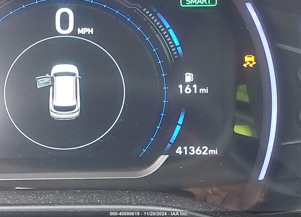 2019 HYUNDAI SANTA FE SEL VIN: 5NMS33AD3KH036576