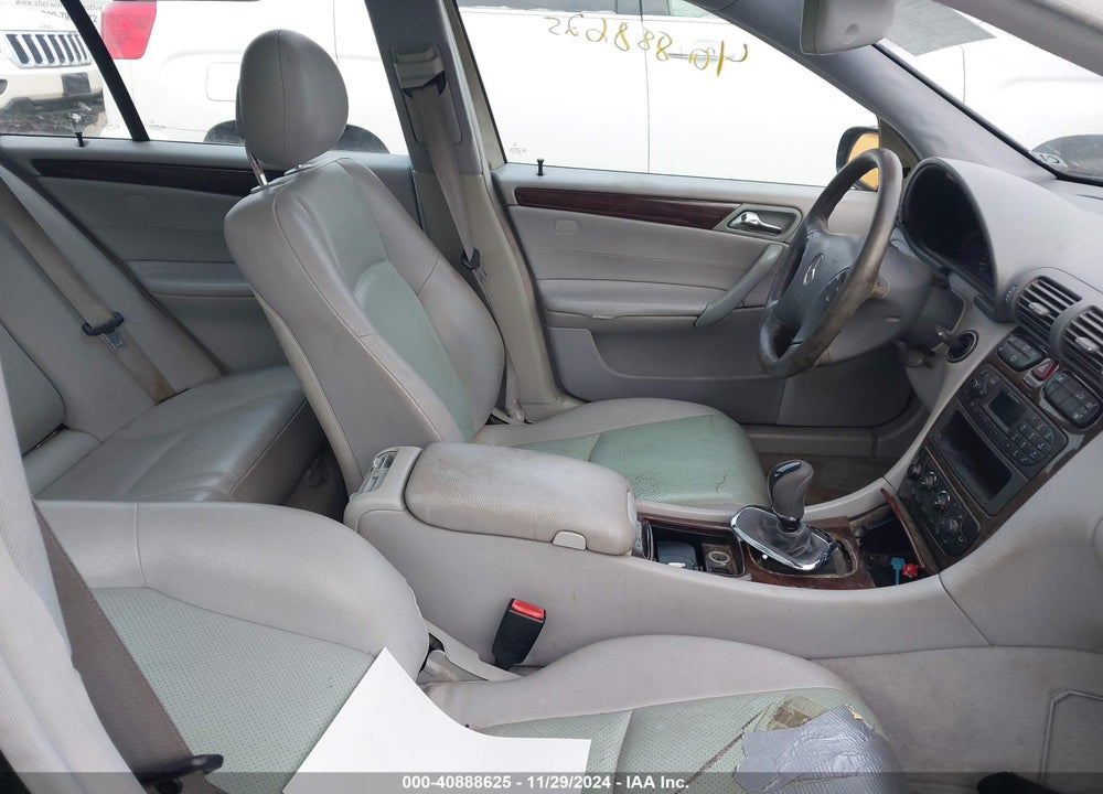 2004 MERCEDES-BENZ C 240 VIN: WDBRH61J44F471063