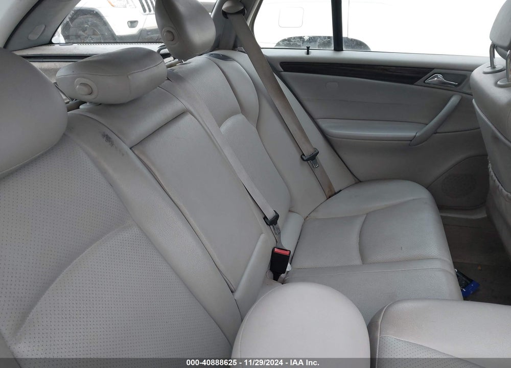 2004 MERCEDES-BENZ C 240 VIN: WDBRH61J44F471063