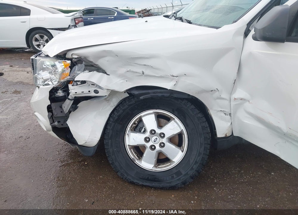 2012 FORD ESCAPE XLS VIN: 1FMCU0C76CKA78572