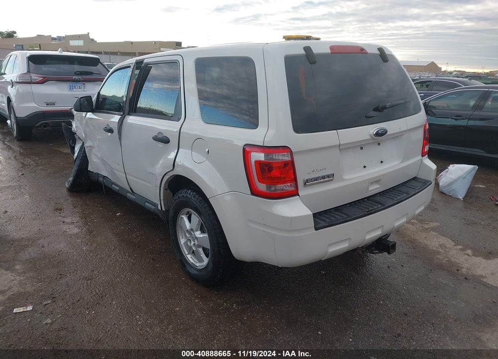 2012 FORD ESCAPE XLS VIN: 1FMCU0C76CKA78572