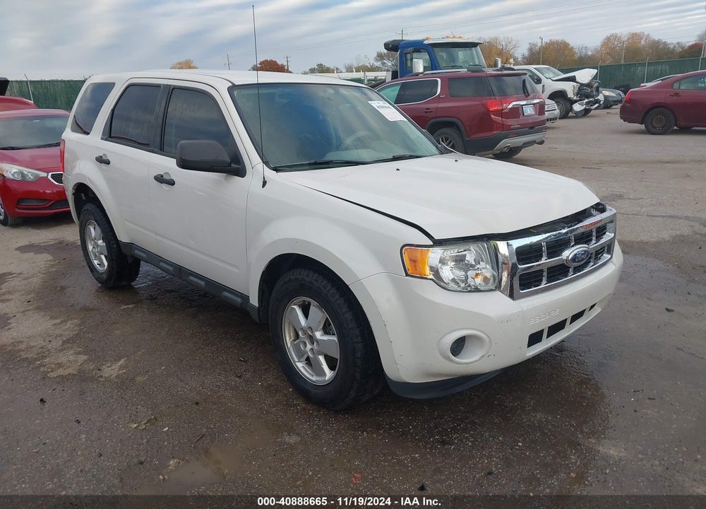 2012 FORD ESCAPE XLS VIN: 1FMCU0C76CKA78572