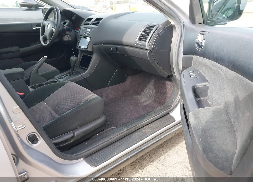 2004 HONDA ACCORD 2.4 LX VIN: 1HGCM56374A099711