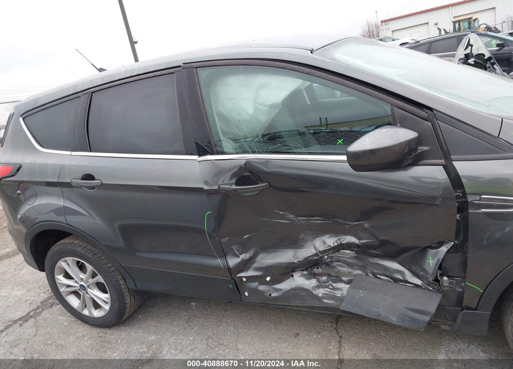 2019 FORD ESCAPE SE VIN: 1FMCU9GD0KUB53662