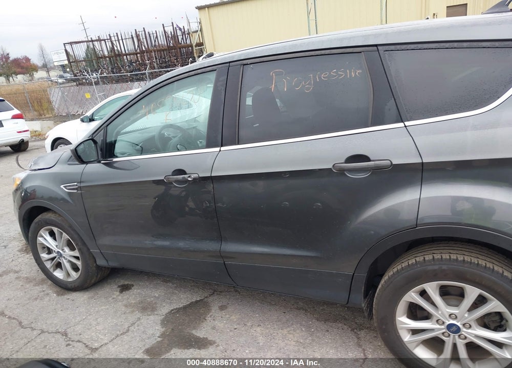 2019 FORD ESCAPE SE VIN: 1FMCU9GD0KUB53662