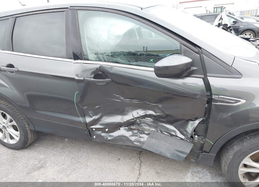 2019 FORD ESCAPE SE VIN: 1FMCU9GD0KUB53662