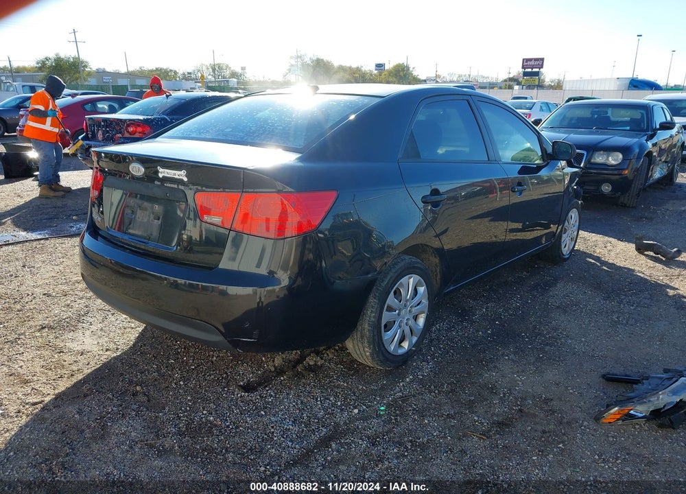 2010 KIA FORTE LX VIN: KNAFT4A29A5040832