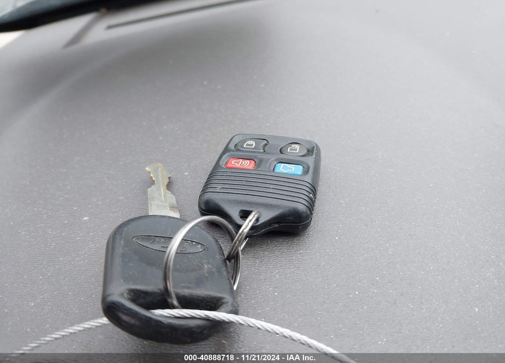 2010 FORD FOCUS S VIN: 1FAHP3EN8AW201380