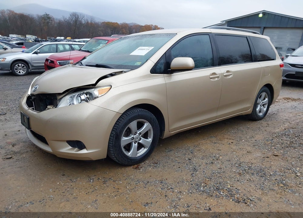 2011 TOYOTA SIENNA LE V6 VIN: 5TDKK3DC4BS113846