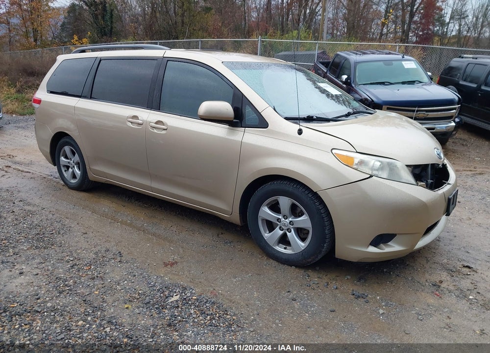 2011 TOYOTA SIENNA LE V6 VIN: 5TDKK3DC4BS113846