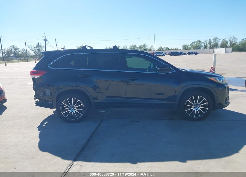 2017 TOYOTA HIGHLANDER SE VIN: 5TDKZRFH6HS227671