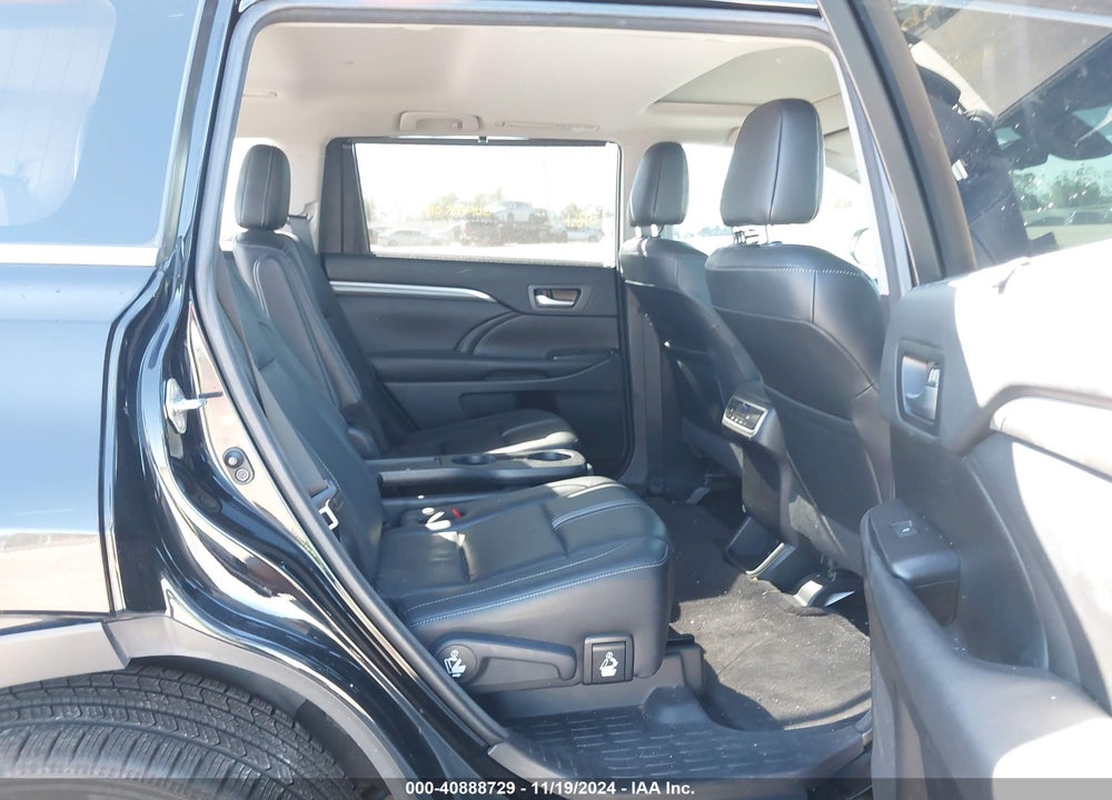 2017 TOYOTA HIGHLANDER SE VIN: 5TDKZRFH6HS227671