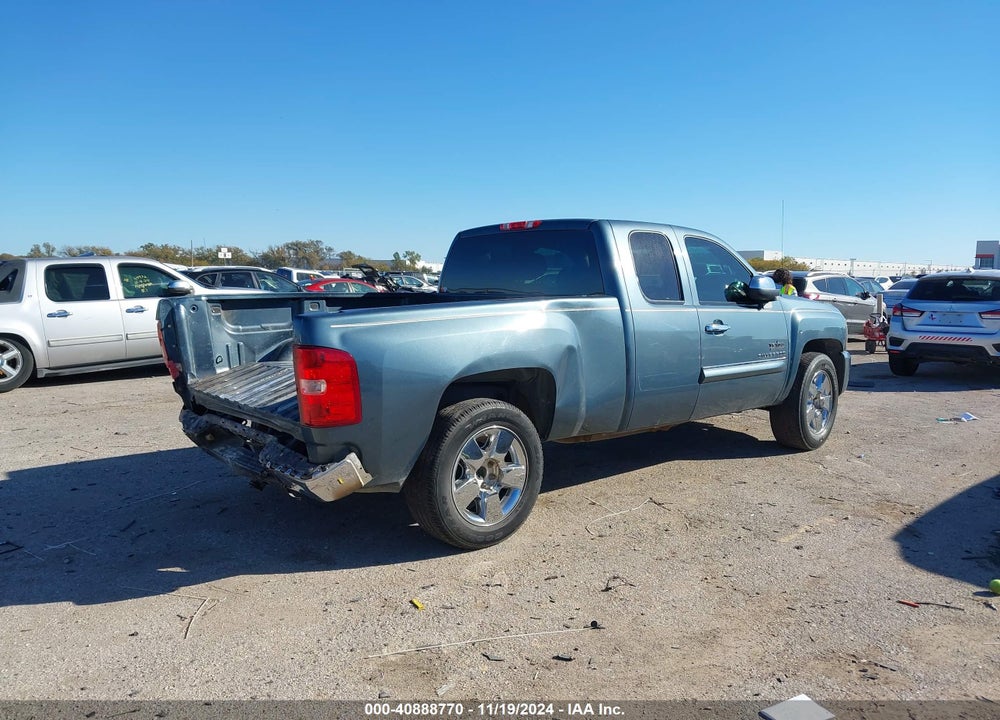 2011 CHEVROLET SILVERADO 1500 VIN: 1GCRCSE06BZ136991