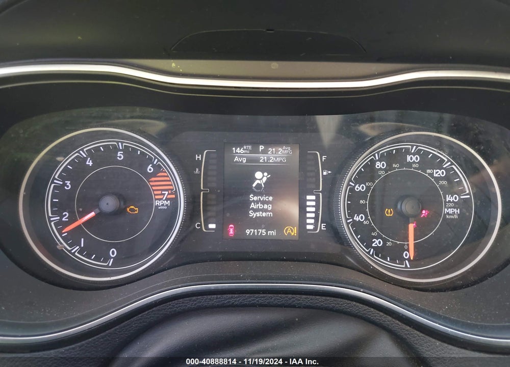 2019 CHEROKEE JEEP  LATITUDE PLUS FWD VIN: 1C4PJLLB7KD274978