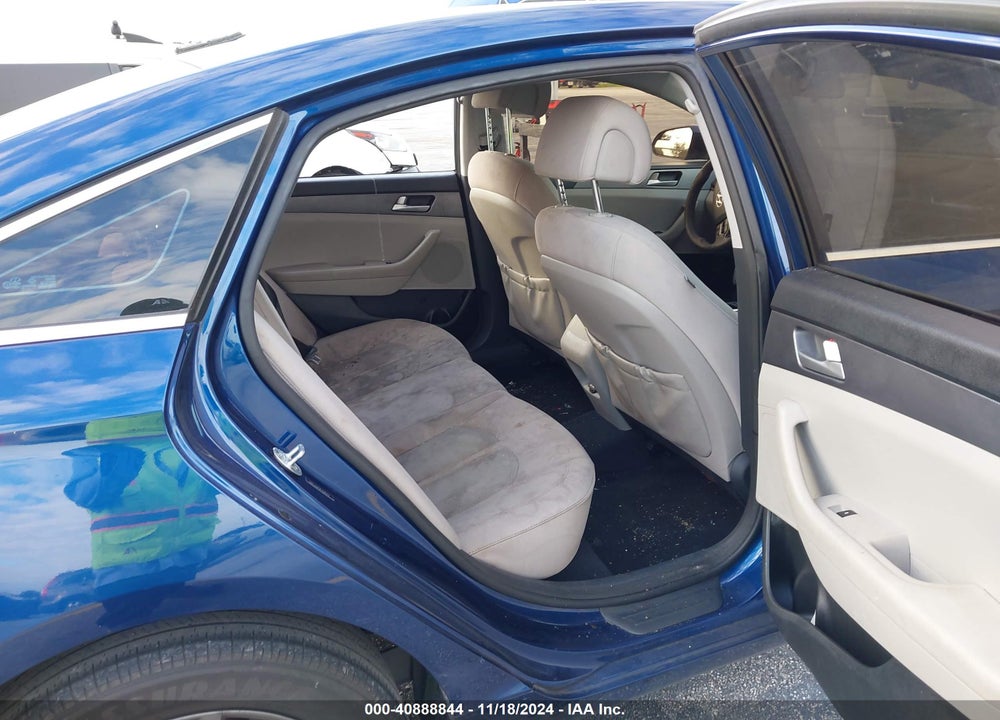 2015 HYUNDAI SONATA SE VIN: 5NPE24AF9FH146757