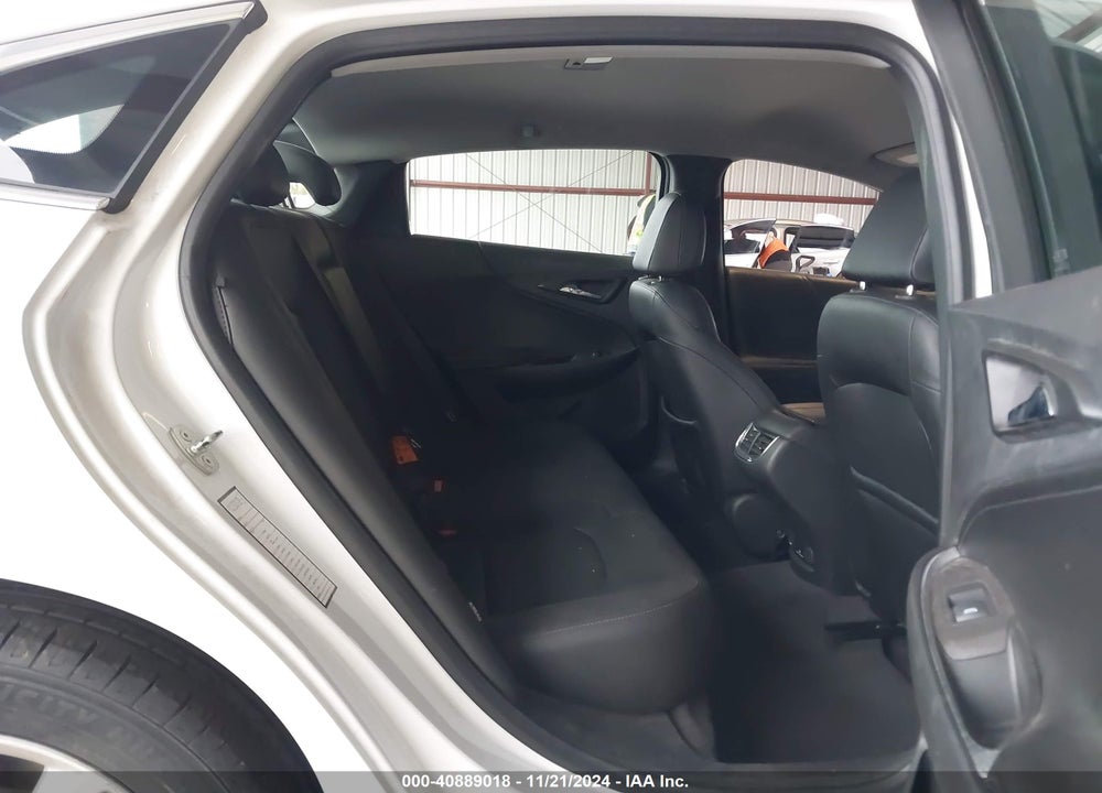 2018 CHEVROLET MALIBU LT VIN: 1G1ZD5STXJF202075