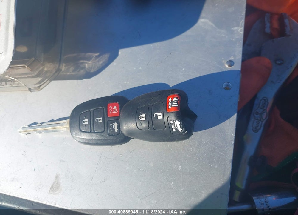 2014 TOYOTA COROLLA S PLUS VIN: 5YFBURHE0EP065588