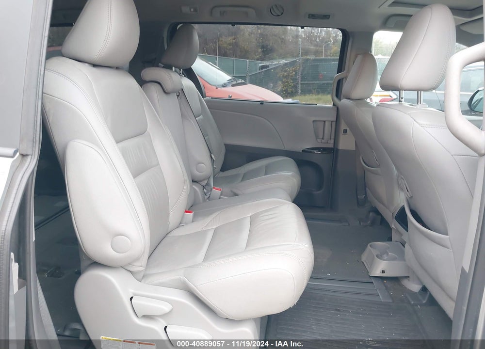 2016 TOYOTA SIENNA XLE LIMITED VIN: 5TDYK3DC4GS759535