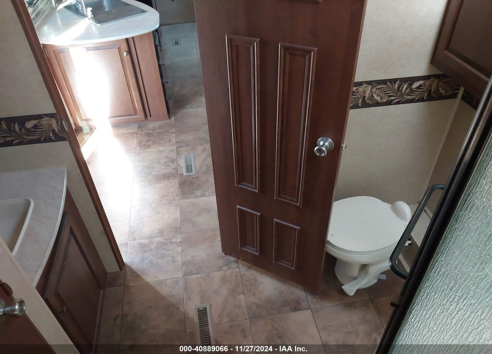 2014 JAYCO JAYFLIGHT TRAVEL TRAILER VIN: 1UJBJ0BV2E11A0094