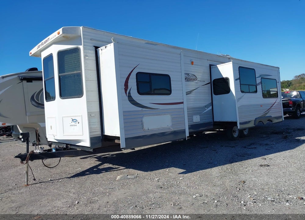 2014 JAYCO JAYFLIGHT TRAVEL TRAILER VIN: 1UJBJ0BV2E11A0094