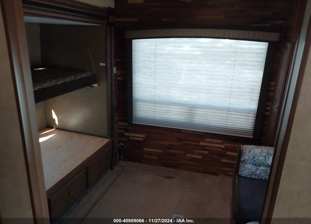 2014 JAYCO JAYFLIGHT TRAVEL TRAILER VIN: 1UJBJ0BV2E11A0094