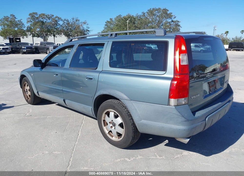 2002 VOLVO V70 XC VIN: YV1SZ58D021082256