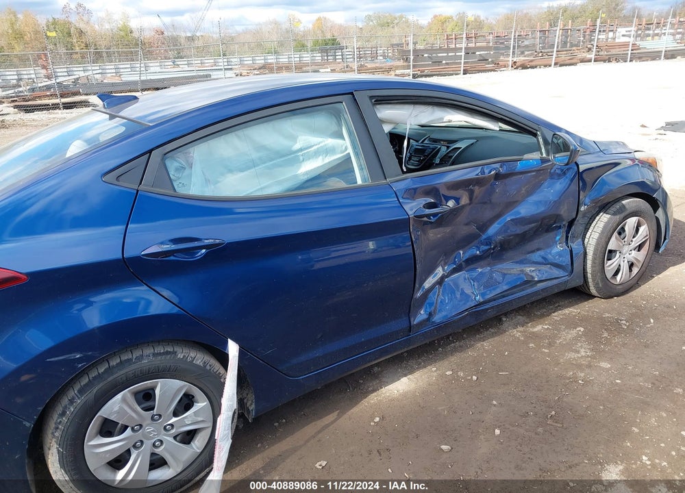 2016 HYUNDAI ELANTRA SE VIN: 5NPDH4AEXGH784907
