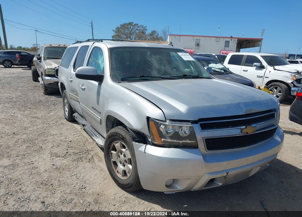 2014 CHEVROLET SUBURBAN 1500 LT VIN: 1GNSCJE03ER200363