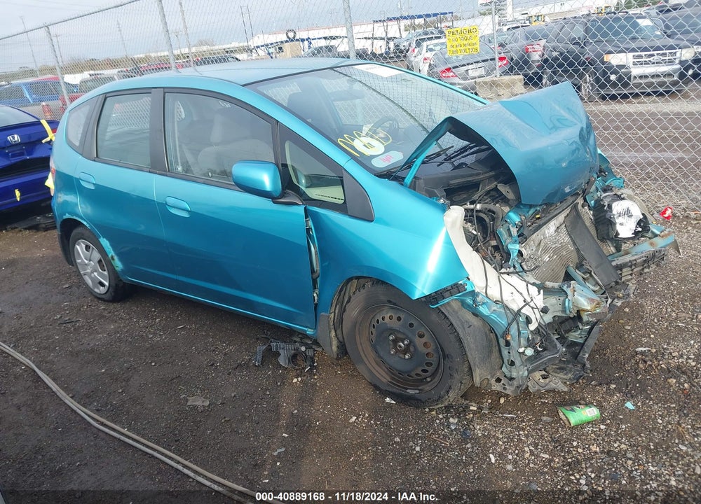 2013 HONDA FIT VIN: JHMGE8H33DC047474