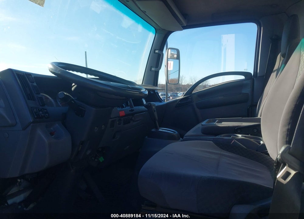 2015 ISUZU NPR DSL REG AT VIN: JALC4W164F7004882