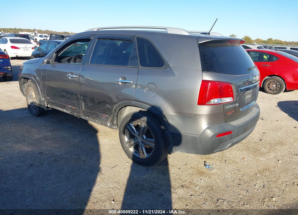 2013 KIA SORENTO EX VIN: 5XYKUCA68DG395563