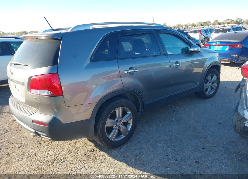 2013 KIA SORENTO EX VIN: 5XYKUCA68DG395563