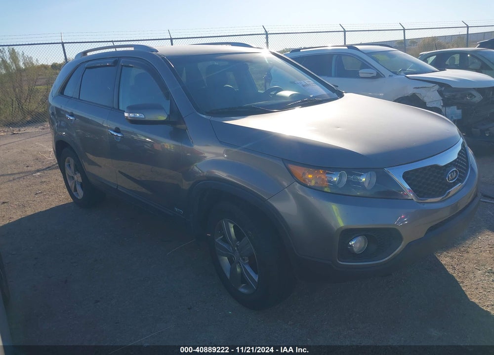 2013 KIA SORENTO EX VIN: 5XYKUCA68DG395563