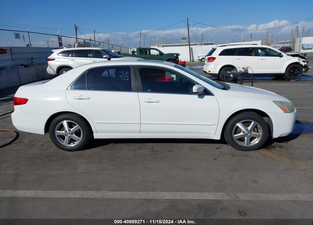 2005 HONDA ACCORD 2.4 EX VIN: 1HGCM56715A176688