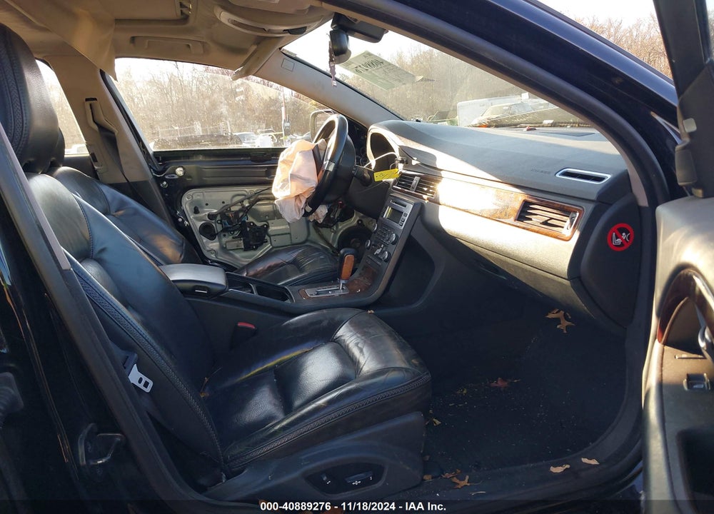 2010 VOLVO XC70 T6 VIN: YV4992BZ6A1091417