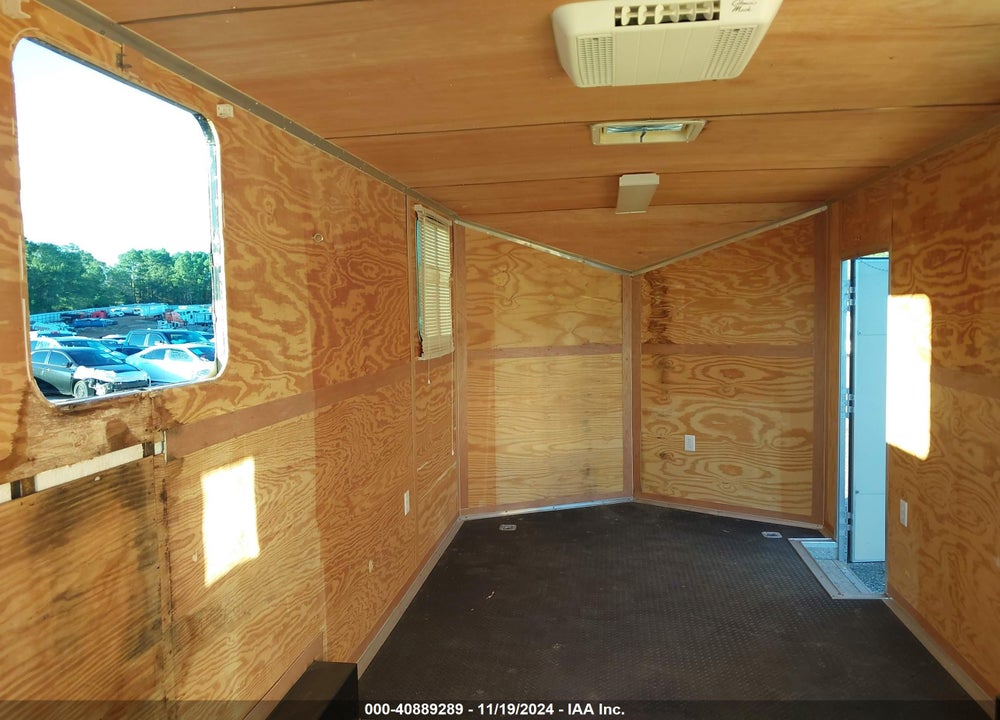 2014 DIAC CARGO VIN: 53NBE2025E1020404