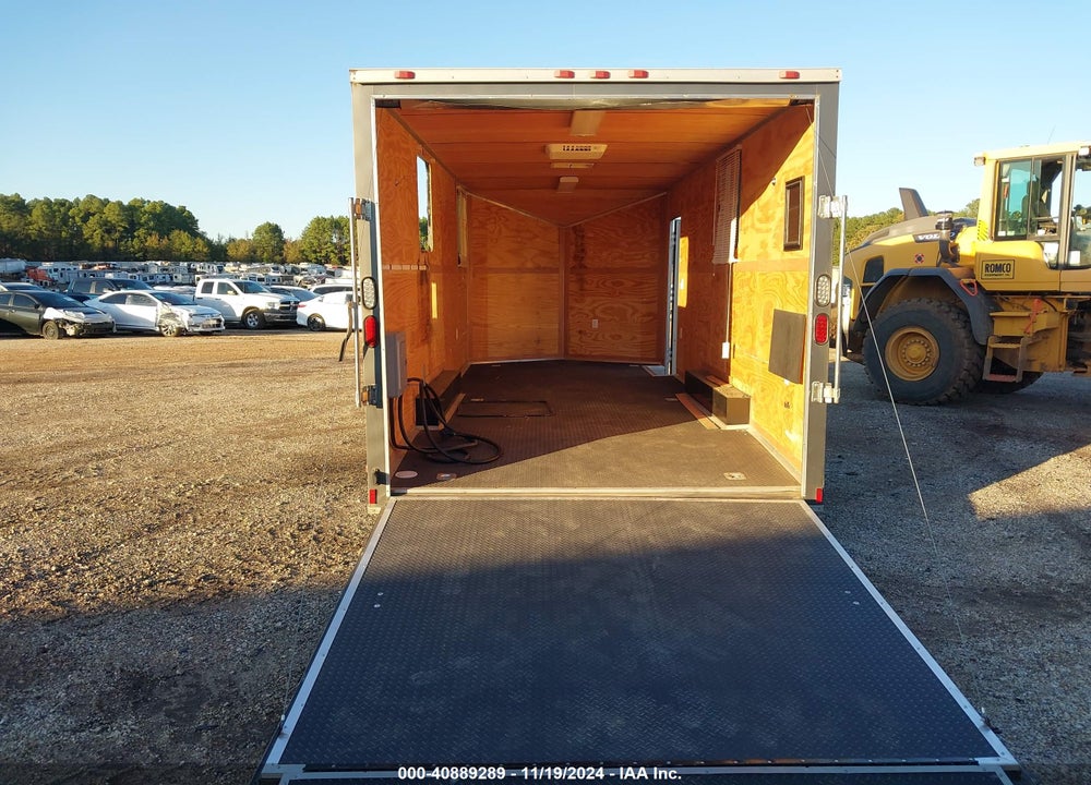 2014 DIAC CARGO VIN: 53NBE2025E1020404
