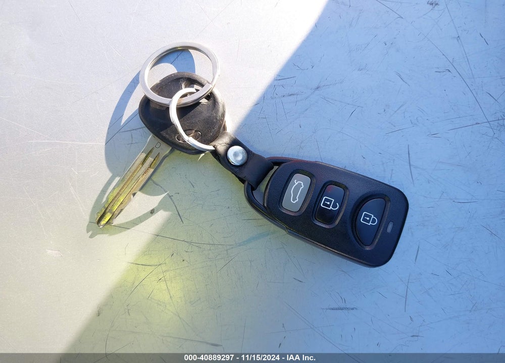 2007 HYUNDAI ELANTRA GLS/LIMITED/SE VIN: KMHDU46DX7U263263