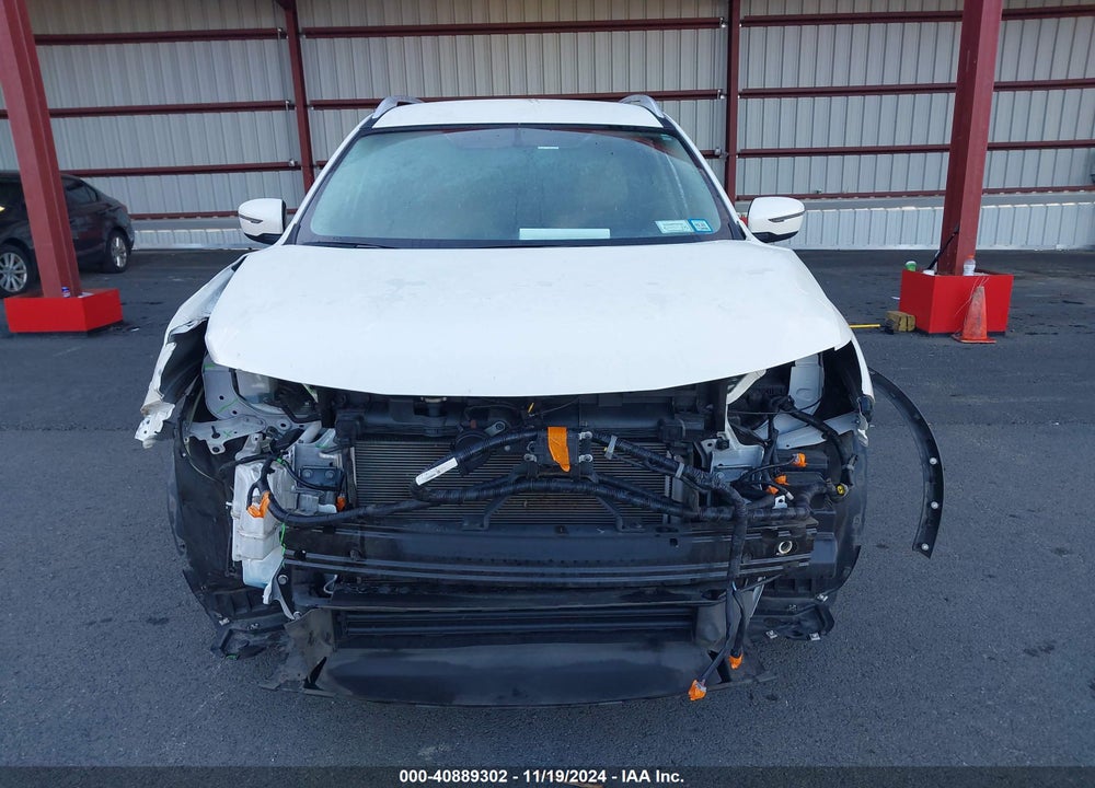 2018 NISSAN ROGUE SV VIN: JN8AT2MV4JW351087